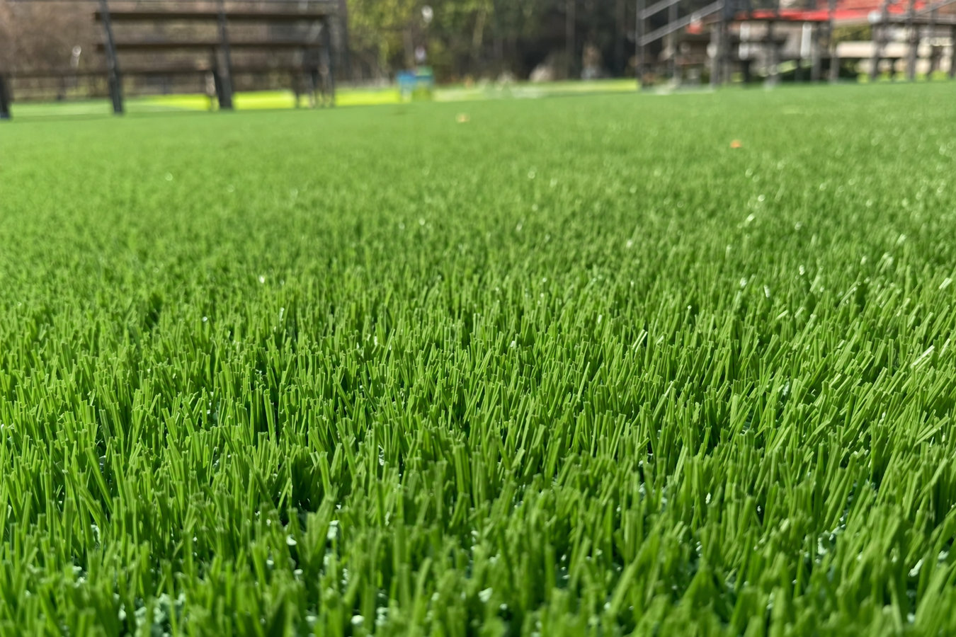 Synthetic lawn turf in Walnut, CA