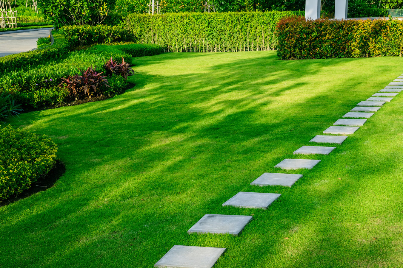 Turf maintenance services in Walnut, CA